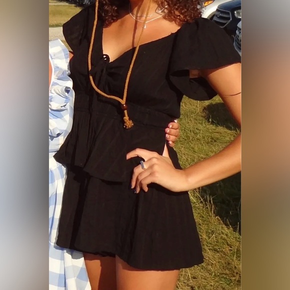 Princess Polly Black Ruffle Romper – Size 6 - Picture 3 of 3